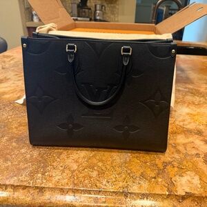 Louis Vuitton on the go mm